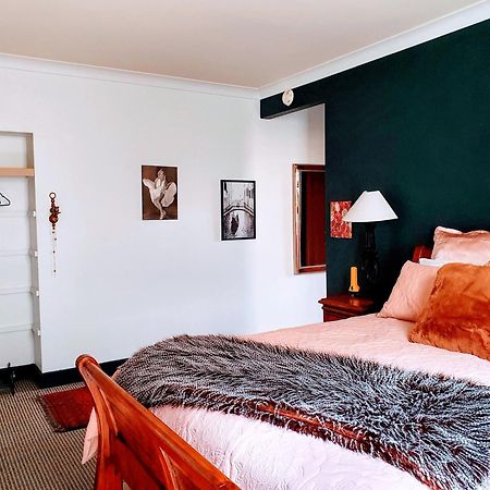 La Riviera Guesthouse Riverton Bagian luar foto
